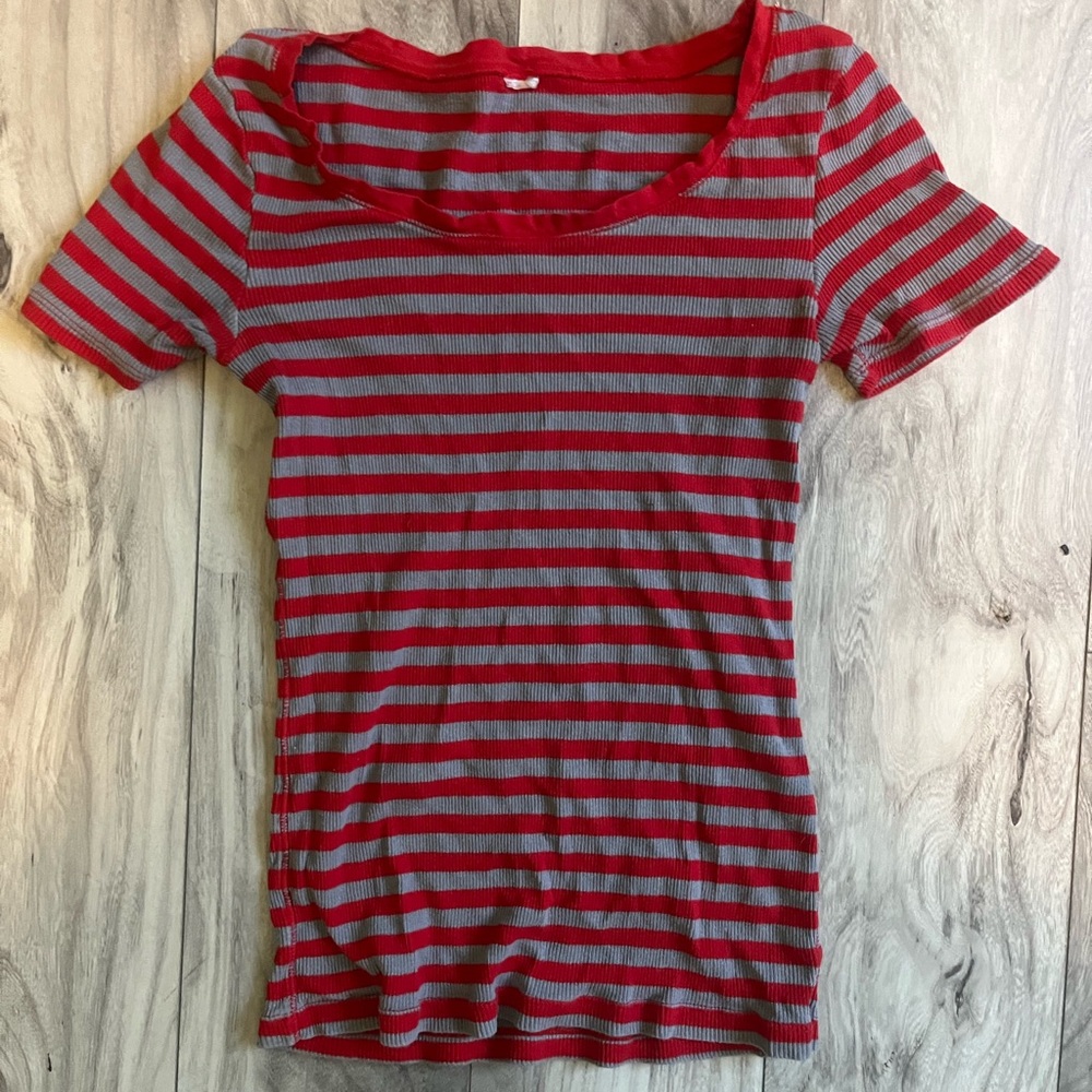 Andrew Marc Red and Gray Striped Short Sleeve Tee